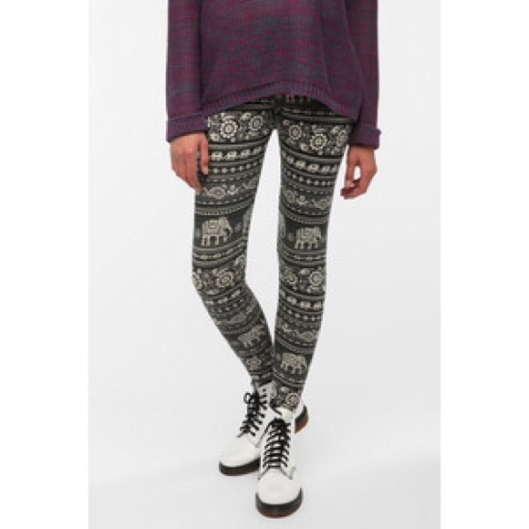 RARE Truly Madly Deeply Elephant Leggings