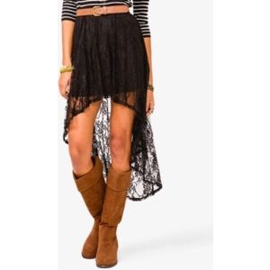 Hi low skirt lace detail