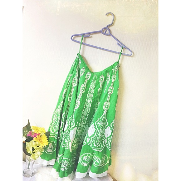 Passport Dresses & Skirts - Passport 100% cotton full skirt size small