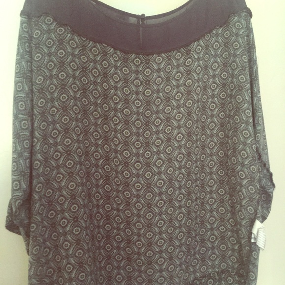 Chiffon top - Picture 1 of 1