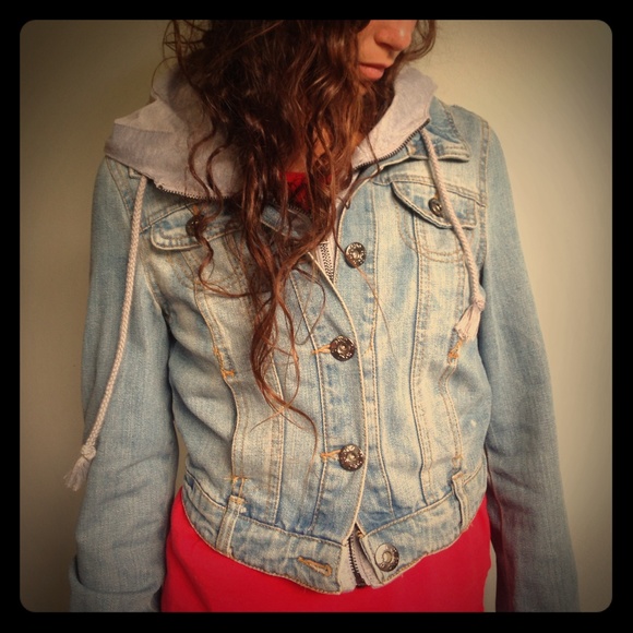 Cropped jean jacket