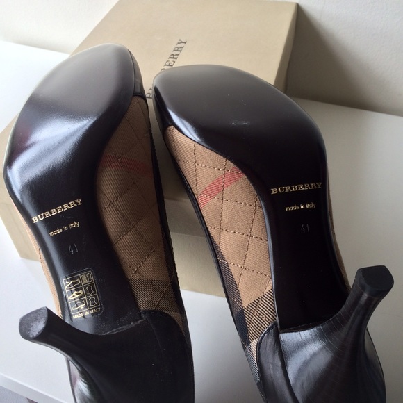 Burberry Shoes - Burberry Quilted Check Pump Burberry Shoes - Burberry Quilted Check Pump