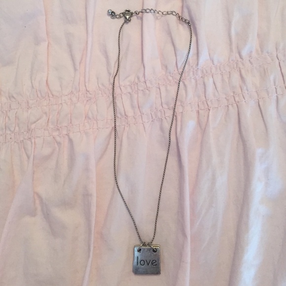 ❌ LAST CHANCE NWOT Love, wish, peace necklace!