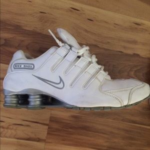 Nike shox size 9