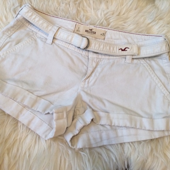 Hollister shorts with fabric belt