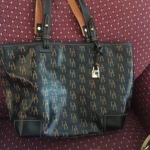 Dooney & Bourke classic leather handbag