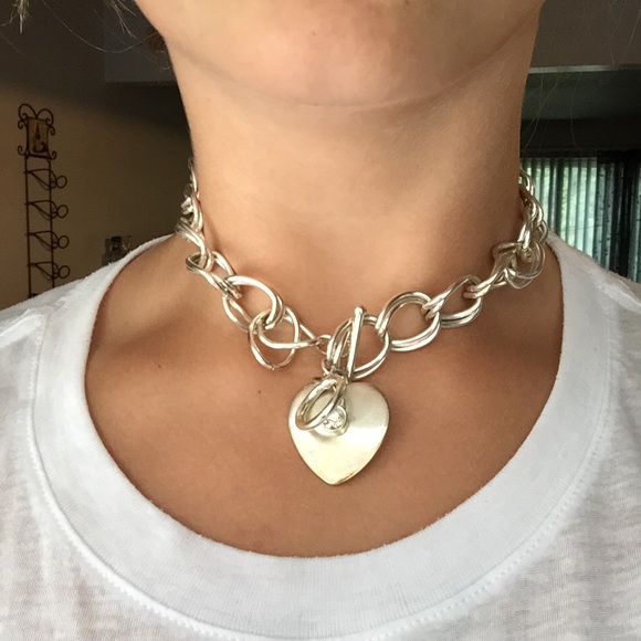 Thick chain, light weight heart