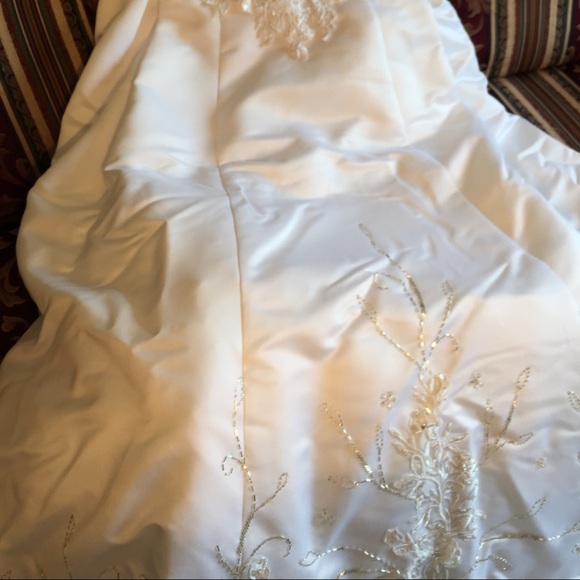 Size 16 - beaded long train WEDDING dress - Picture 3 of 4