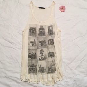 💥FLEXIBLE PRICING💥 Brandy Melville Camera Tank