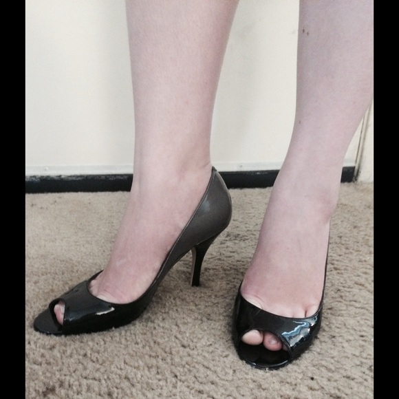 Gray/Black Ombre Heels