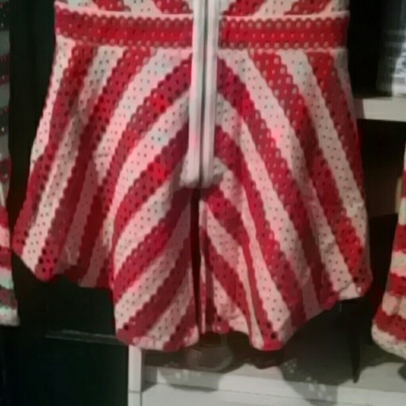 Super cute dressy BCBGMAXAZRIA Long Sleve Shirt - Picture 3 of 4