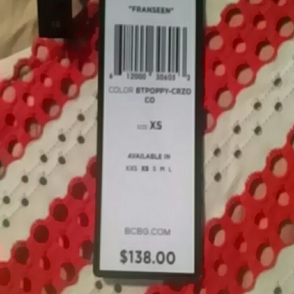 Super cute dressy BCBGMAXAZRIA Long Sleve Shirt - Picture 4 of 4