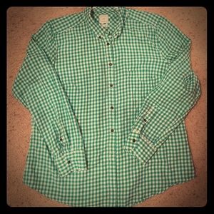 Gap button up