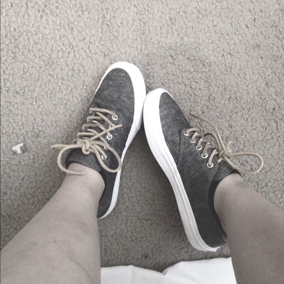 Gray/Grey Corduroy Vans Women's size 8.5 Purple