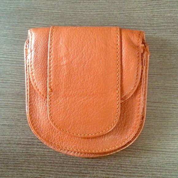 Levenger of England leather coin purse. SOLD