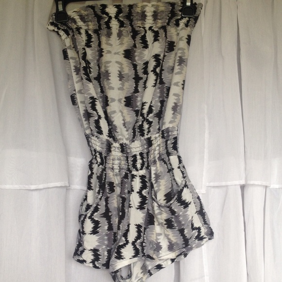 Rue 21 patterned romper