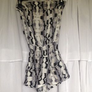 Rue 21 patterned romper