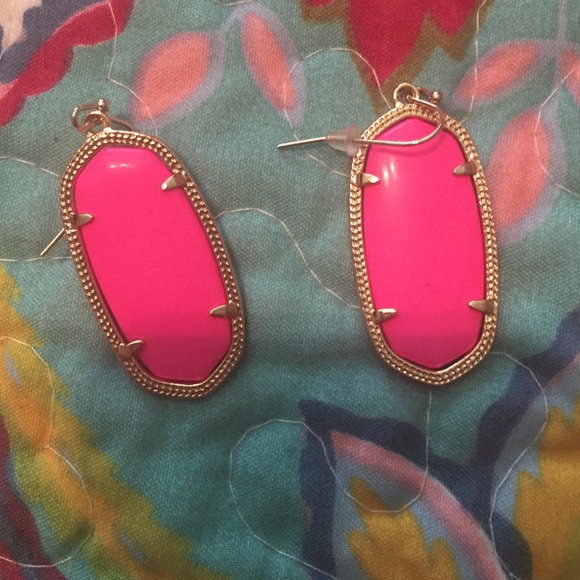 Kendra Scott tiny pink earrings