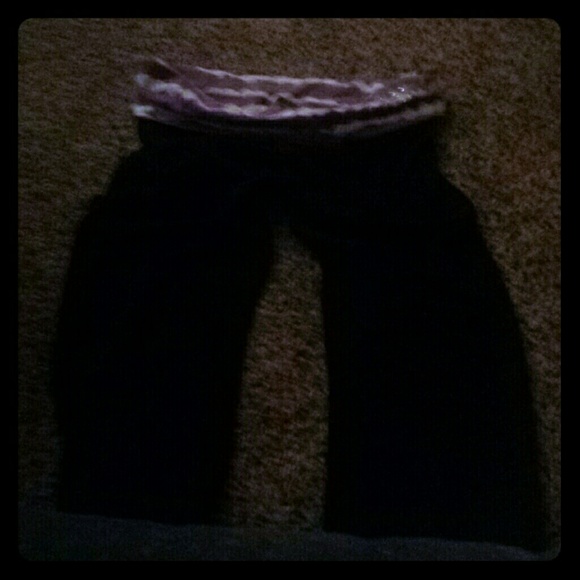 Full length black yogas with purple waistband