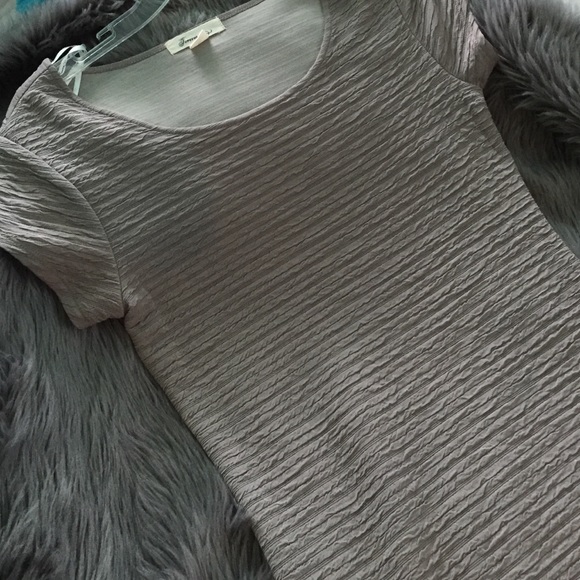 Forever 21 grey texturized dress
