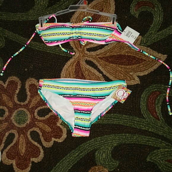 Swimsuit, 2 piece - Picture 1 of 1
