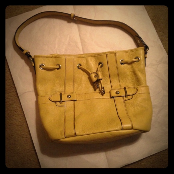 Pale yellow handbag💛