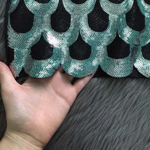 Black and silver sequins dress - Picture 4 of 4