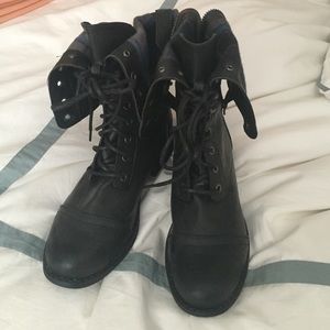 Steve Madden boots 8.5