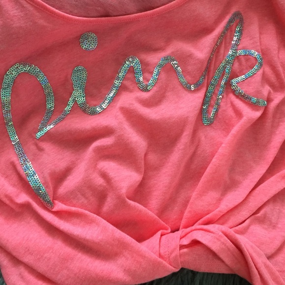 Bright pink sequins top VS PINK - Picture 3 of 3