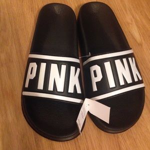 ✋🏻 RESERVED ✋🏻 VS Pink 🐼 B&W Slides