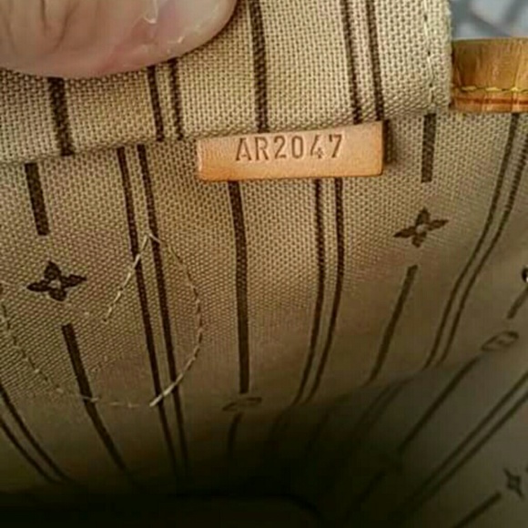 Louis Vuitton Neverfull MM AUTHENTIC - Picture 2 of 4