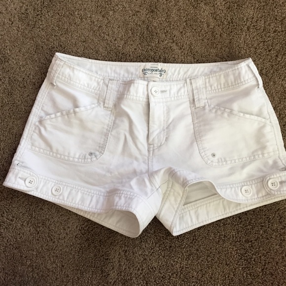 White Aeropostale shorts