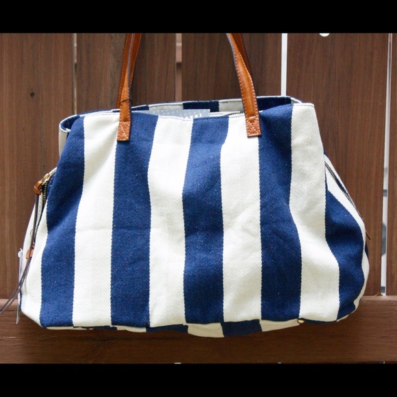 SOLD - Picture 4 of 4