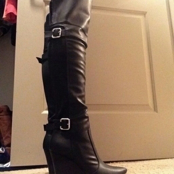 High boot - Picture 2 of 3