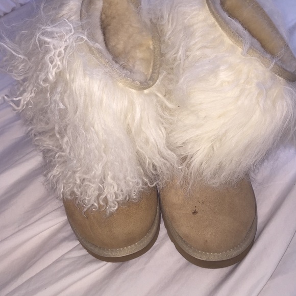 Rare fringe uggs