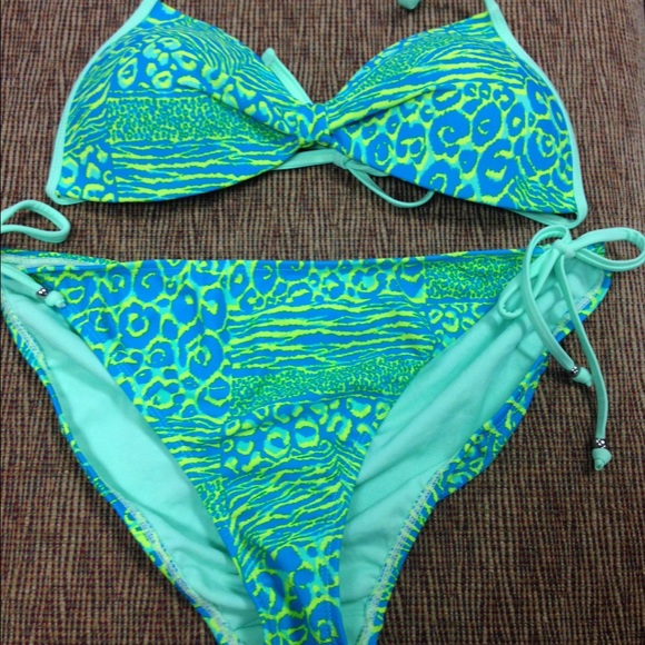Swim suit