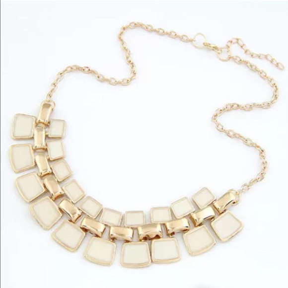 Accessories - Picture 2 of 3