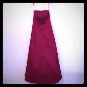 🍒HP🍒 NEW! Strapless Red Satin Ball Gown