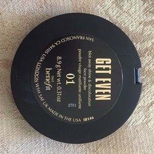 Benefit Face Powder shade 01