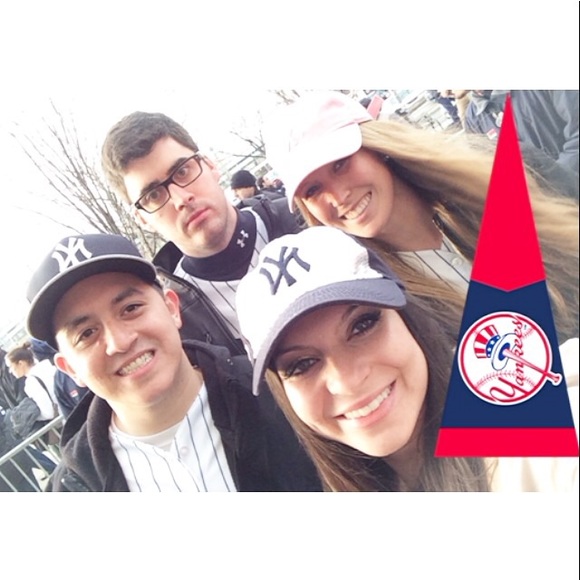 Meet your Seller! 😊💙 - Picture 4 of 4