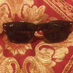 Ray ban sunglasses! Great condition!