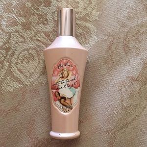 Benefit Bathina body oil mist