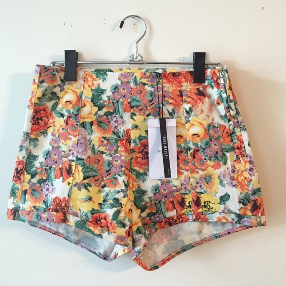 Floral hot pants - Picture 1 of 3