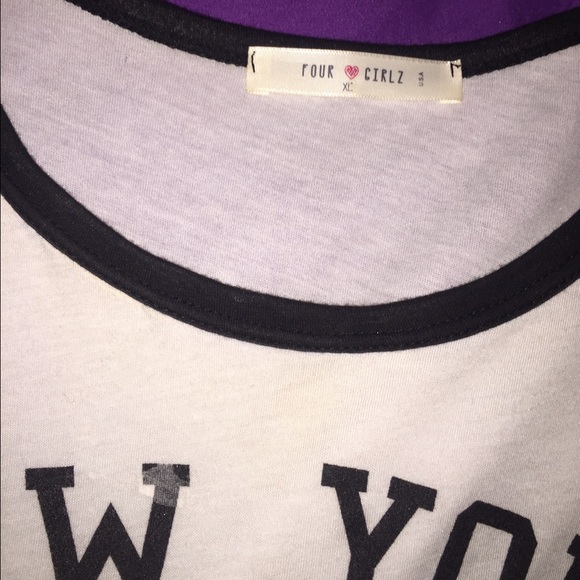 2 basic shirts - Picture 2 of 2