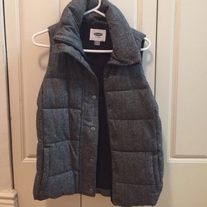 NWOT Old Navy Gray Puffy Vest