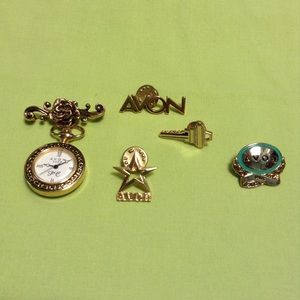 Avon pin set