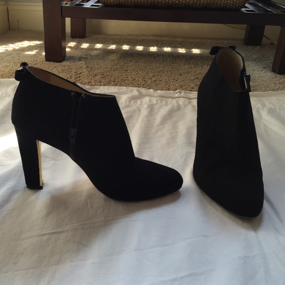 Authentic kate spade closed toe booties