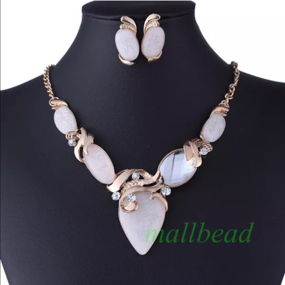Accessories - Picture 1 of 1