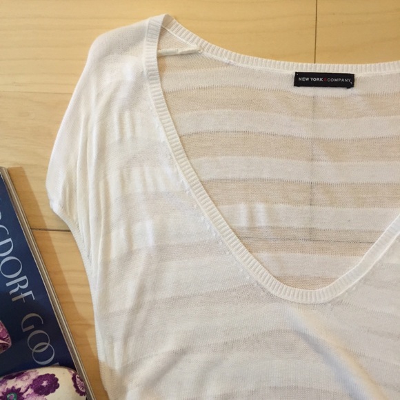 Dreamcatcher Sheer Striped Optic White Tee - Picture 3 of 4