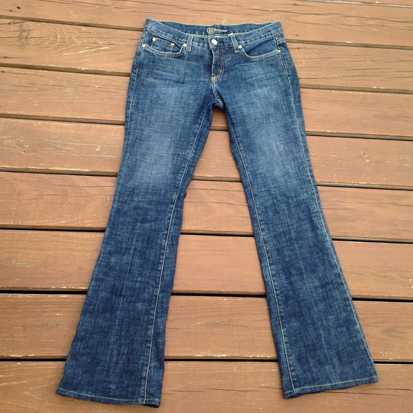 BeBe jeans size 29 Lenght 33